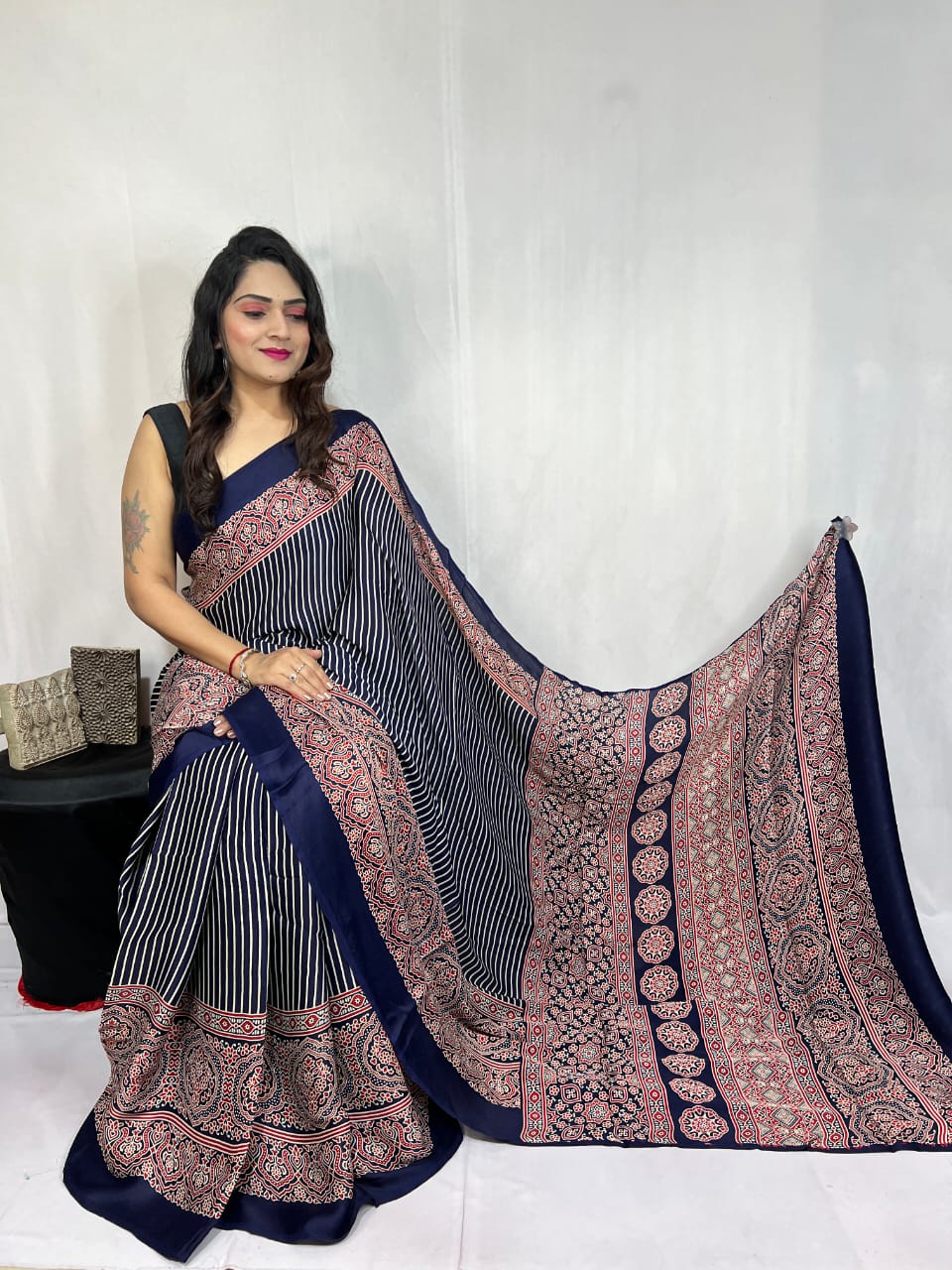 Modal Gajji Silk Ajrakh with Lining Saree - Image 8