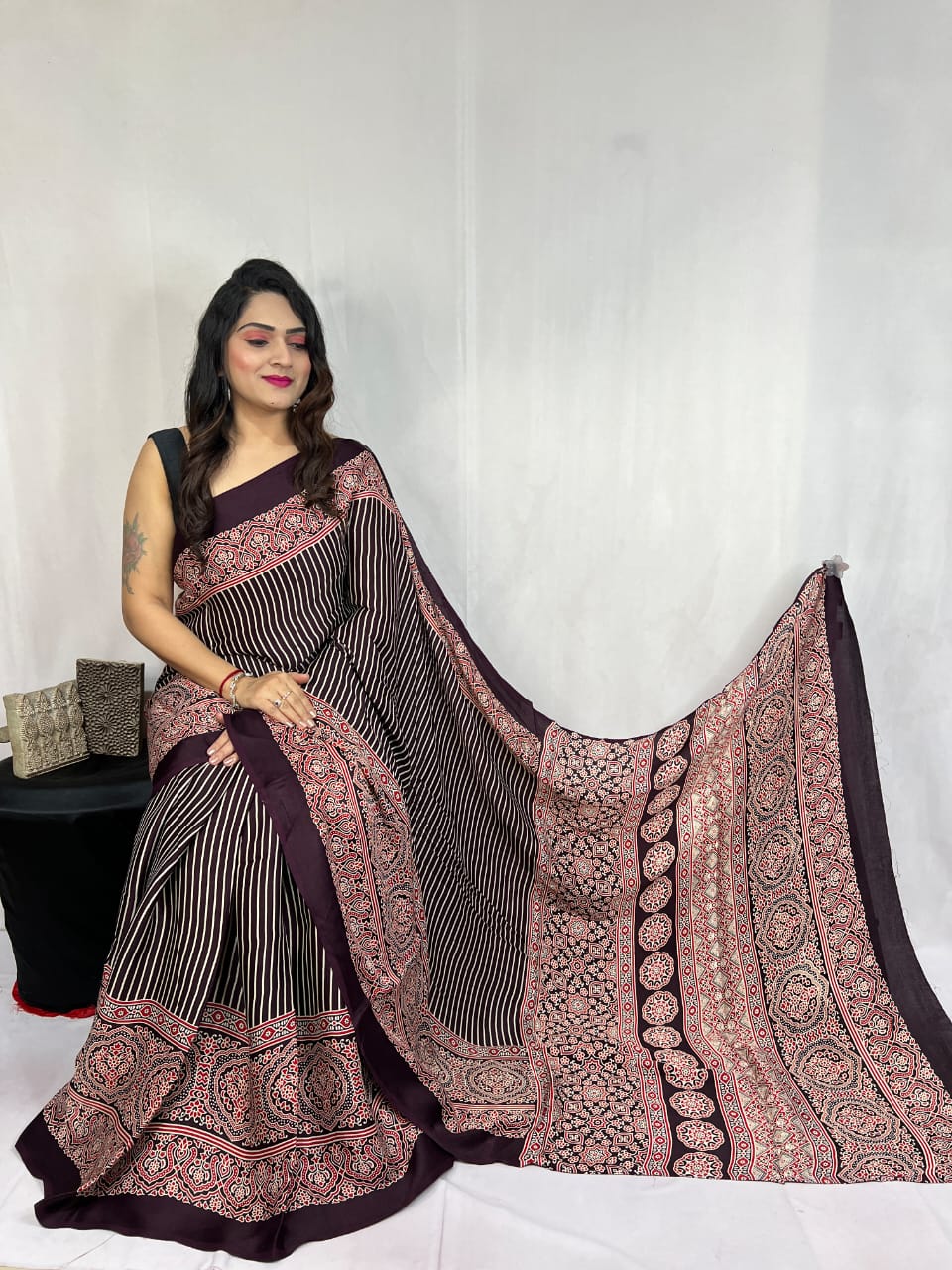 Modal Gajji Silk Ajrakh with Lining Saree - Image 5
