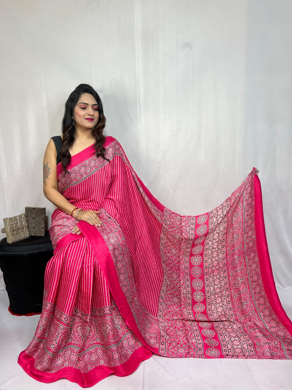 Modal Gajji Silk Ajrakh with Lining Saree - Image 4