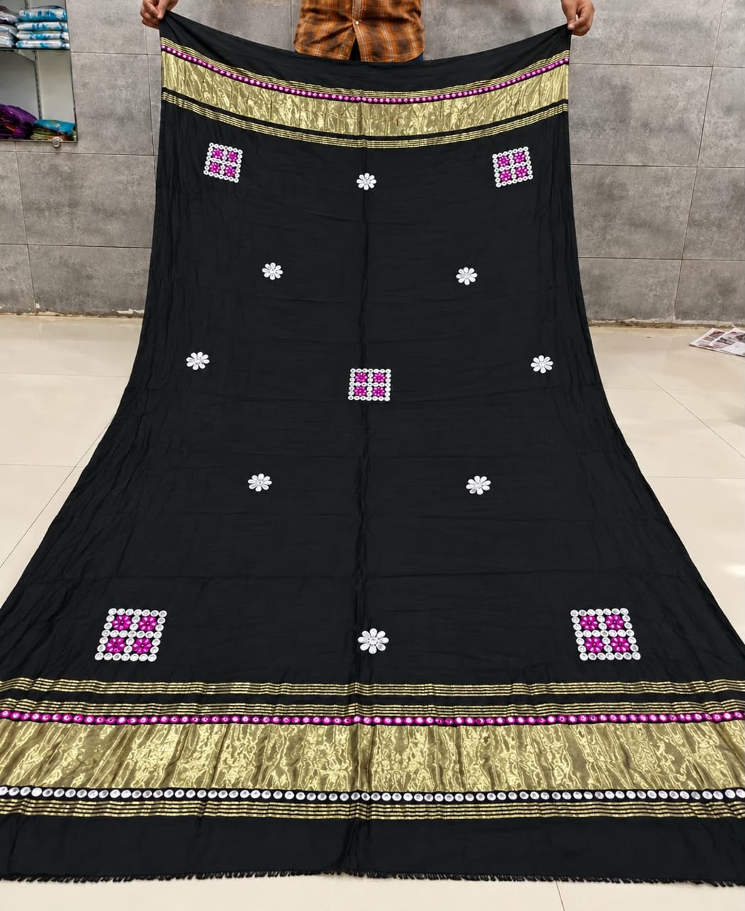 Semi Gajji Silk Navratri Special Dupatta - Image 4