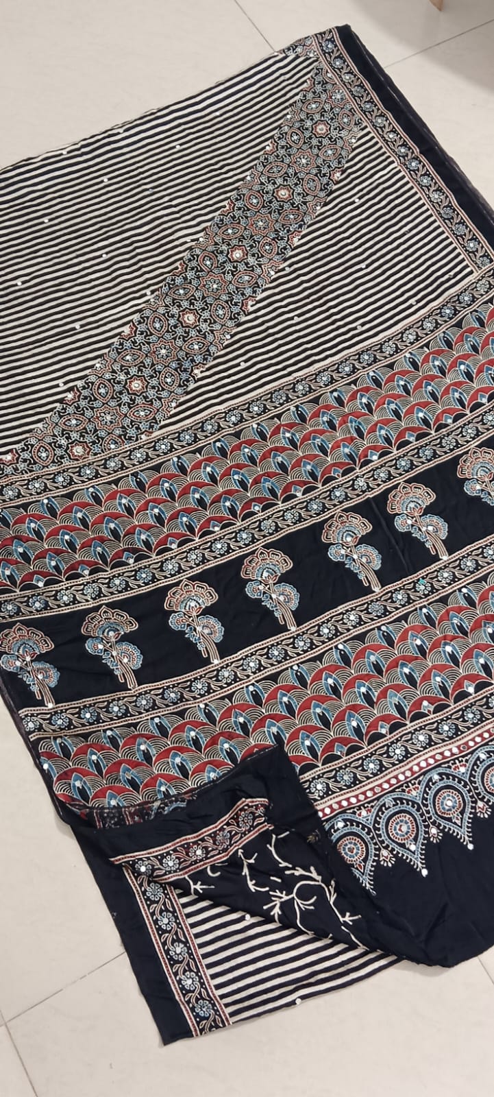 PREMIUM MODAL AJRAKH HAND BLOCK PRINT SAREE - Image 3